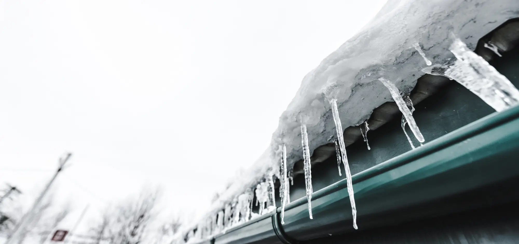 toit glacé déneigement de toiture